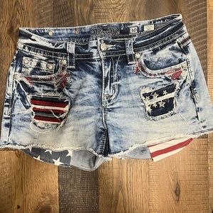 Women’s Miss Me shorts. Size W30/L3 1/2